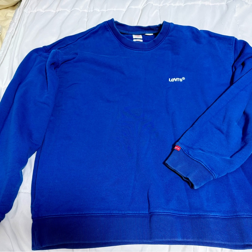 Levi's Men's Deep Blue Crewneck Sweatshirt - Picture 2 of 4